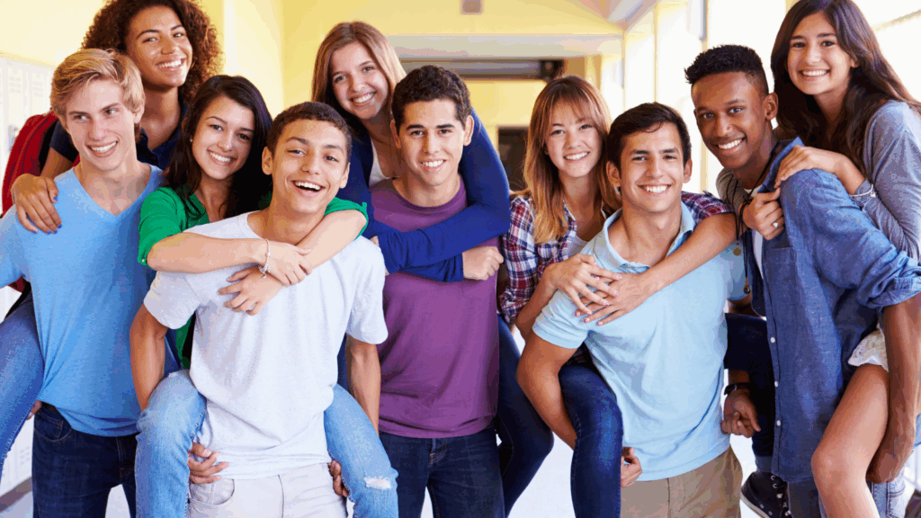 How to Strengthen Your College Application During High School Senior ...
