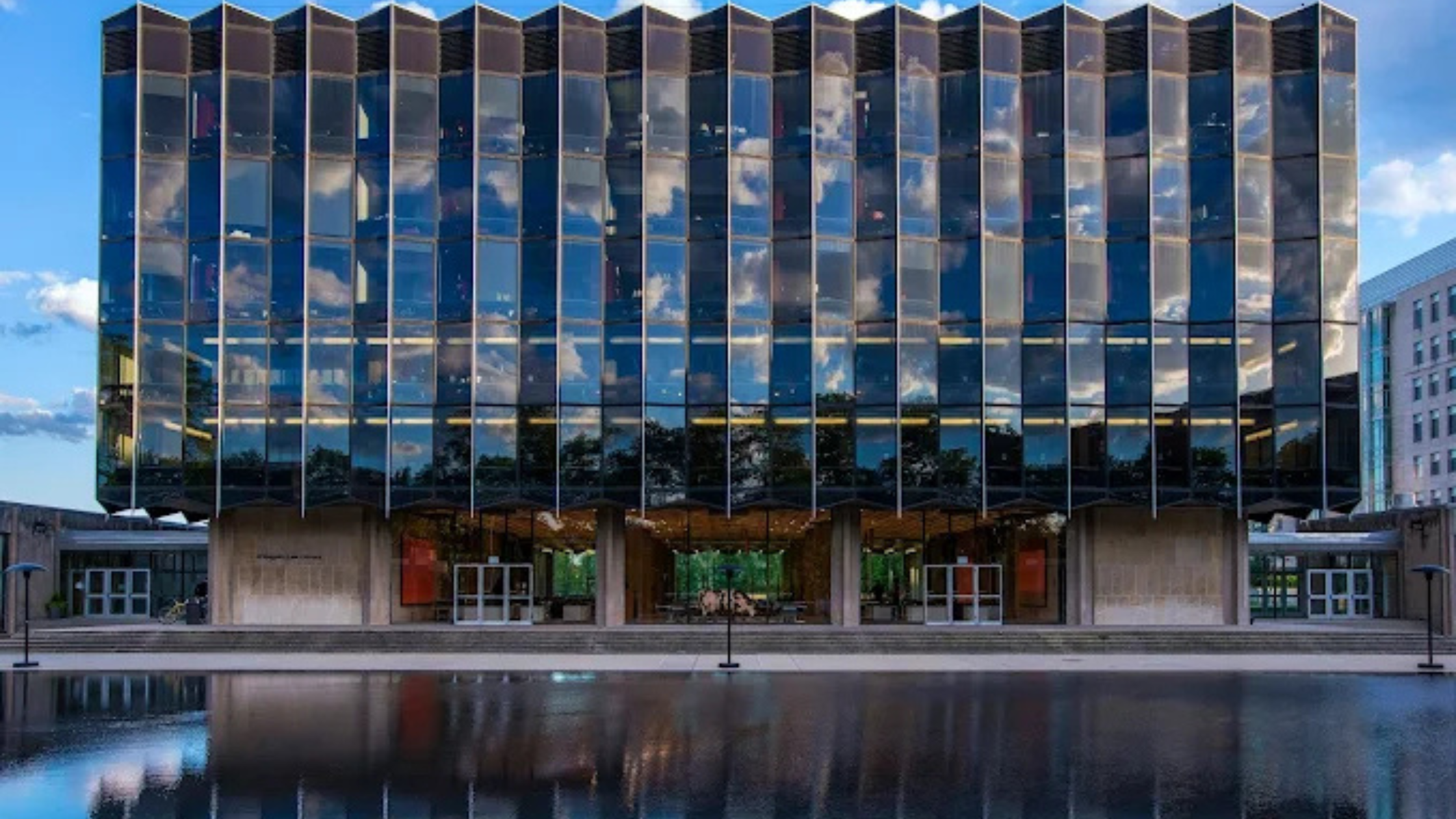 Photo of Chicago Law School