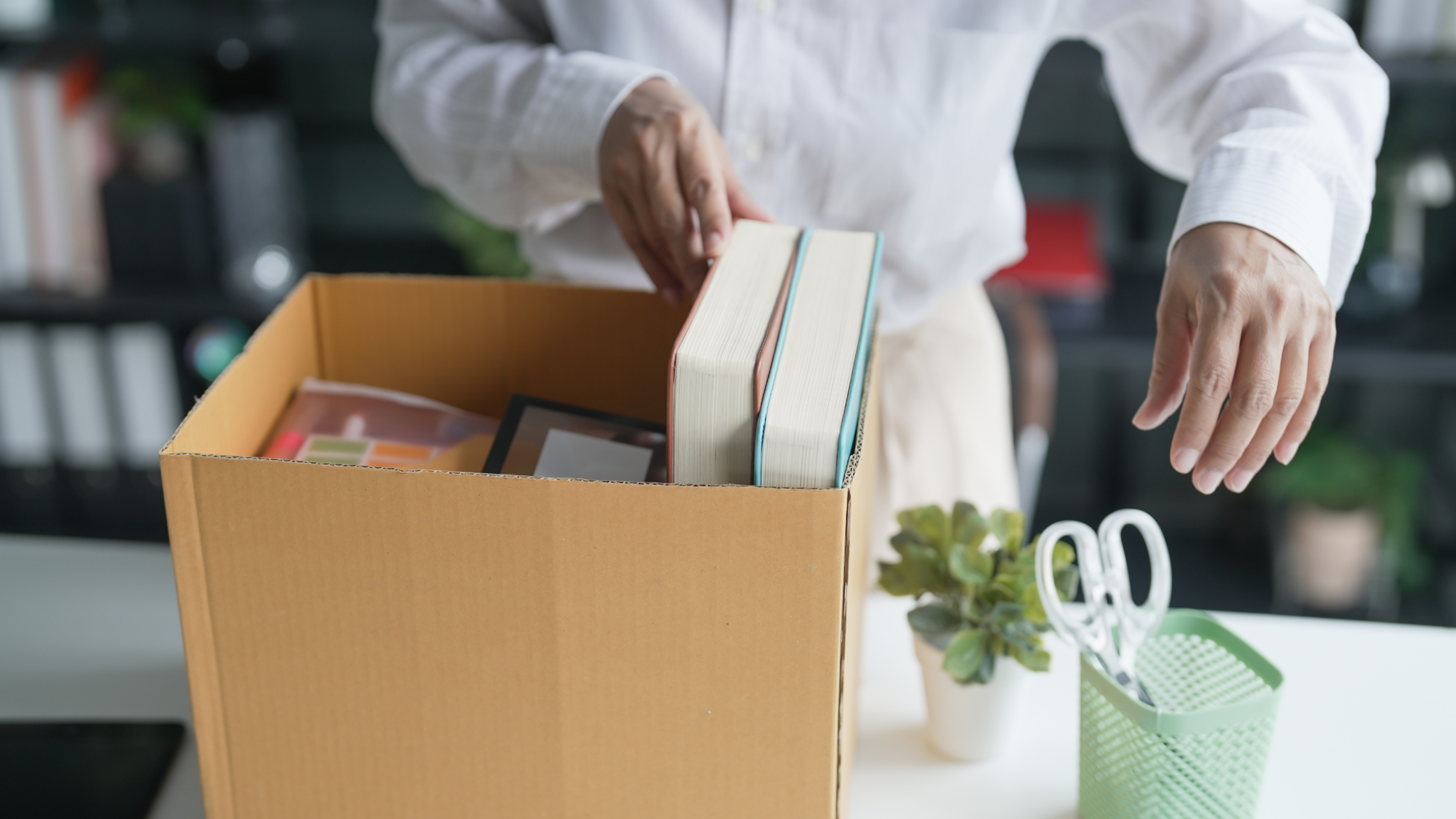 a man leaving his job for law school