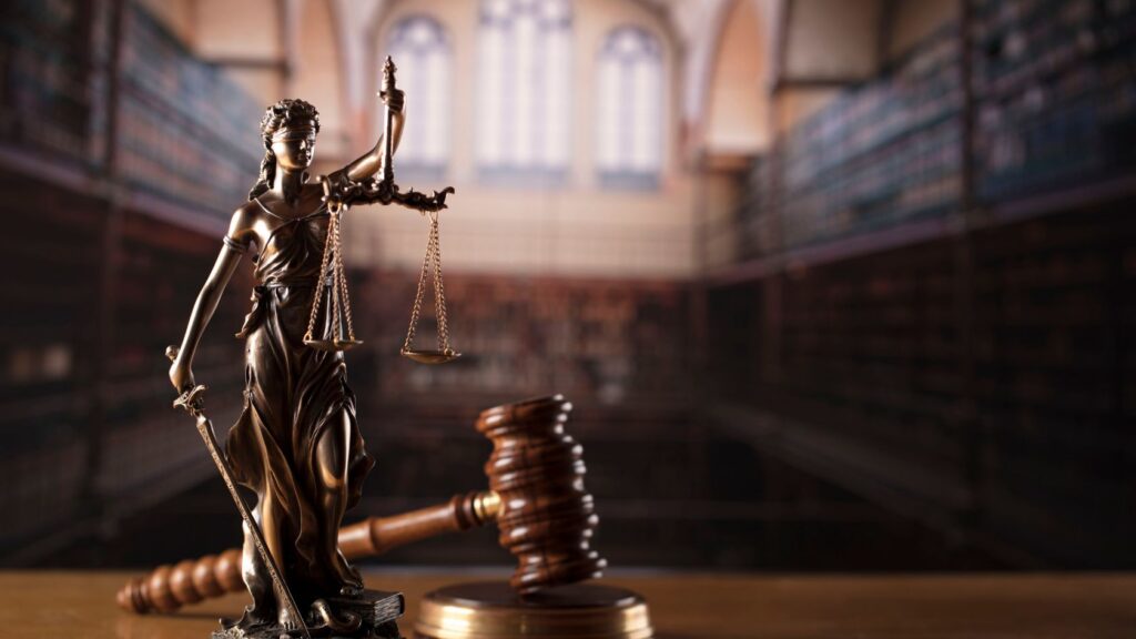 How to Get into Law School Requirements, Strategy & Expert Tips